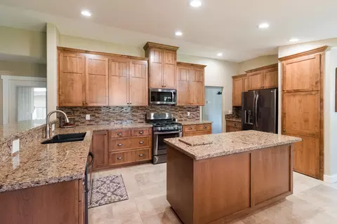 216 Treasure Dr, Red Bluff, CA 96080 photo 1