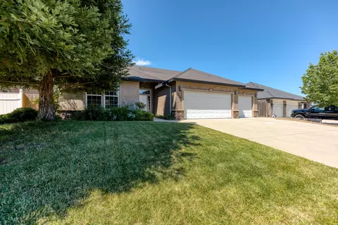 2534 Warm Spring Ln, Redding, CA 96003 photo 1
