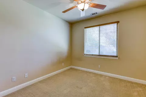 2534 Warm Spring Ln, Redding, CA 96003 photo 8