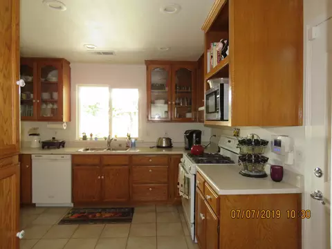 3224 Inverness St, Redding, CA 96003 photo 17