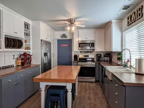 3124 Aster St, Anderson, CA 96007 photo 1