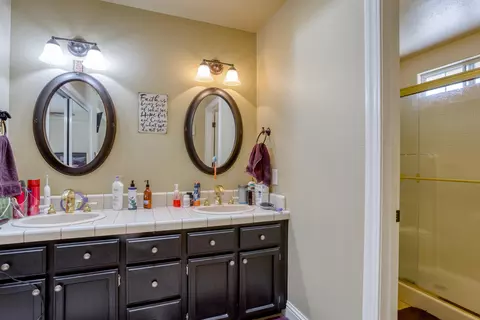 4988 Tralee Ln, Redding, CA 96001 photo 12