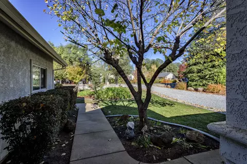 7319 Bohn Blvd, Anderson, CA 96007 photo 6