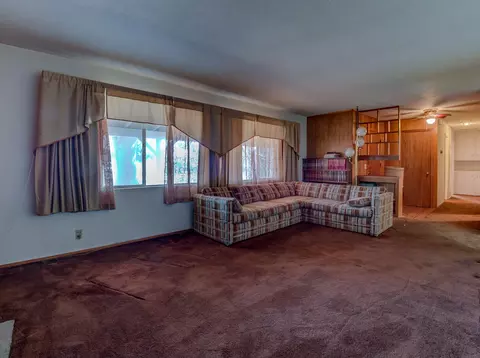 1677 Riviera Dr, Redding, CA 96001 photo 7