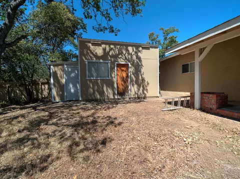1677 Riviera Dr, Redding, CA 96001 photo 21