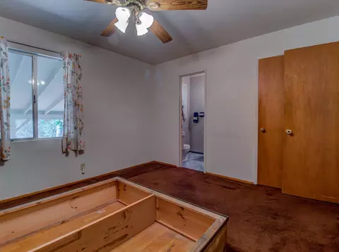 1677 Riviera Dr, Redding, CA 96001 photo 13