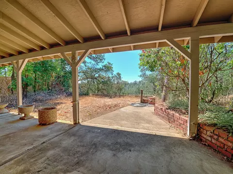 1677 Riviera Dr, Redding, CA 96001 photo 22