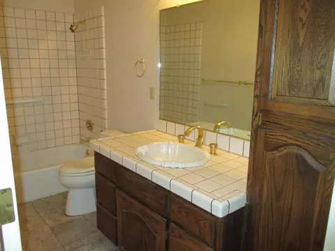 112 Kingsview Ct, Redding, CA 96003 photo 48