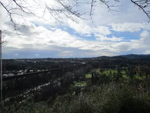 112 Kingsview Ct, Redding, CA 96003 photo 12