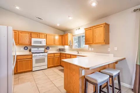 1809 Trumpet Dr, Redding, CA 96003 photo 6