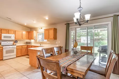 1809 Trumpet Dr, Redding, CA 96003 photo 8