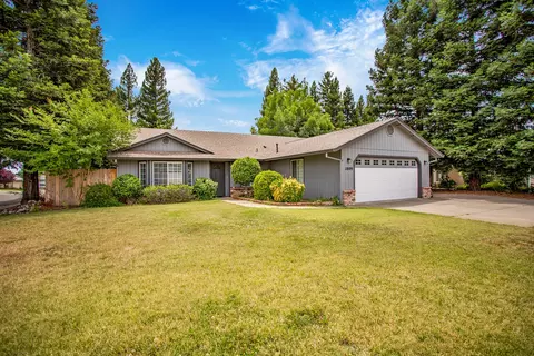 1809 Trumpet Dr, Redding, CA 96003 photo 1