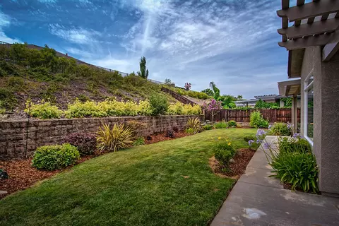 667 Mill Valley Pkwy, Redding, CA 96003 photo 32