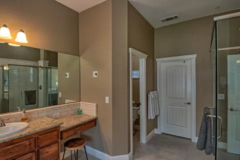 667 Mill Valley Pkwy, Redding, CA 96003 photo 21