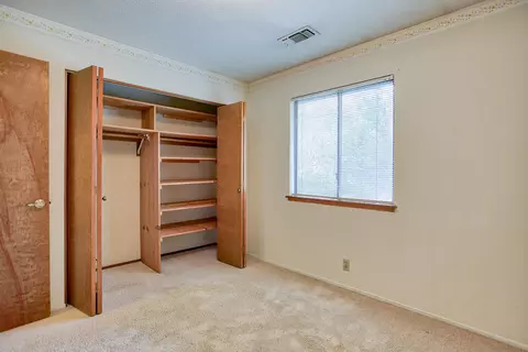 1273 Hawthorne Ave, Redding, CA 96002 photo 11