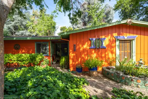 840 Overhill Dr, Redding, CA 96001 photo 2