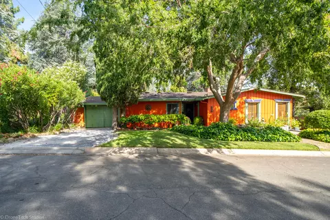 840 Overhill Dr, Redding, CA 96001 photo 1