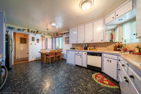 840 Overhill Dr, Redding, CA 96001 photo 6