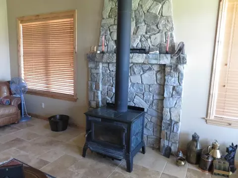 45540 Dee Knoch Rd, Mcarthur, CA 96056 photo 15