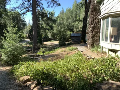 19683 Gregory Creek Rd, Lakehead, CA 96051 photo 4