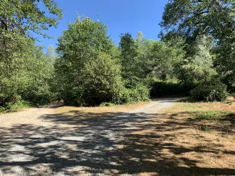 19683 Gregory Creek Rd, Lakehead, CA 96051 photo 2