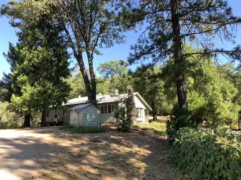 19683 Gregory Creek Rd, Lakehead, CA 96051 photo 1