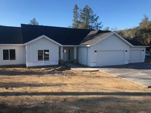 9055 Laurel Glen Dr, Redding, CA 96001 photo 4