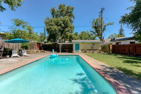 620 Locust St, Redding, CA 96001 photo 1