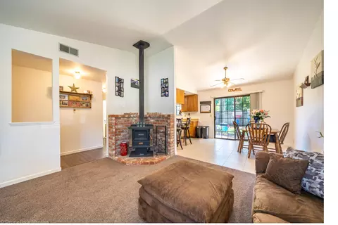 3257 Flintwood Way, Redding, CA 96002 photo 10