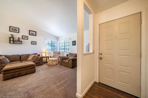 3257 Flintwood Way, Redding, CA 96002 photo 5