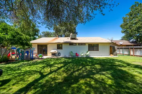 3257 Flintwood Way, Redding, CA 96002 photo 31