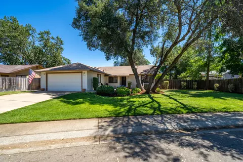 3257 Flintwood Way, Redding, CA 96002 photo 2