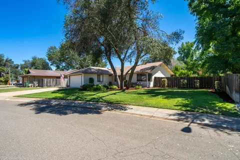3257 Flintwood Way, Redding, CA 96002 photo 4