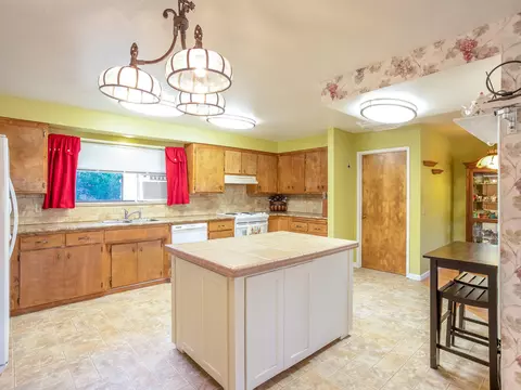 12380 Charlie Ln, Redding, CA 96003 photo 10