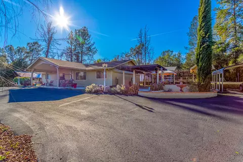 12380 Charlie Ln, Redding, CA 96003 photo 5