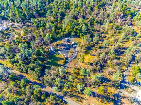 12380 Charlie Ln, Redding, CA 96003 photo 32