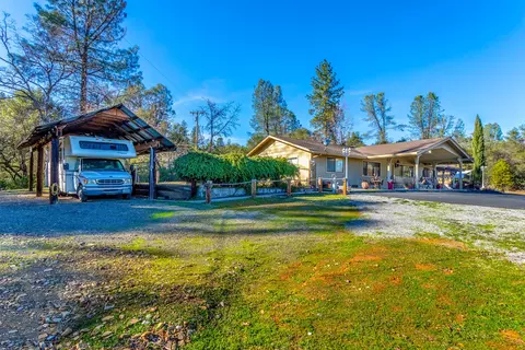 12380 Charlie Ln, Redding, CA 96003 photo 4