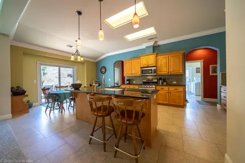 1156 Lakeside Dr, Redding, CA 96001 photo 15