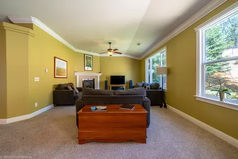 1156 Lakeside Dr, Redding, CA 96001 photo 11