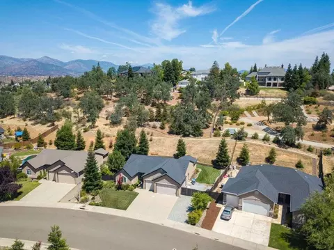 1156 Lakeside Dr, Redding, CA 96001 photo 6