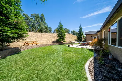 1156 Lakeside Dr, Redding, CA 96001 photo 31