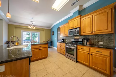 1156 Lakeside Dr, Redding, CA 96001 photo 18