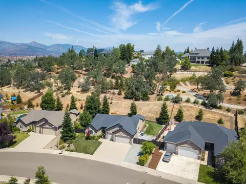 1156 Lakeside Dr, Redding, CA 96001 photo 42