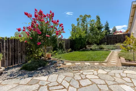 985 Domain Way, Redding, CA 96003 photo 20