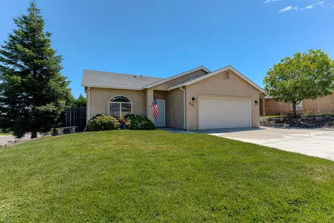 985 Domain Way, Redding, CA 96003 photo 1
