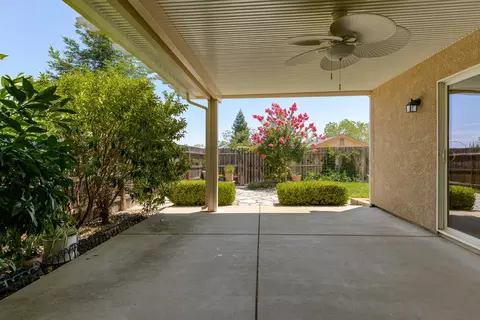 985 Domain Way, Redding, CA 96003 photo 18