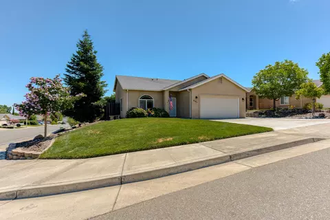 985 Domain Way, Redding, CA 96003 photo 3