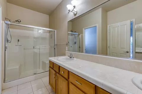 985 Domain Way, Redding, CA 96003 photo 15