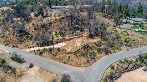 15839 Highland Cir, Redding, CA 96001 photo 1