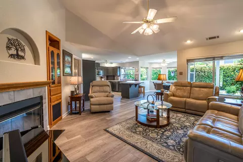 2255 Everest Dr, Redding, CA 96001 photo 1